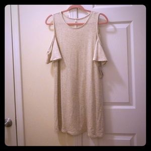 Tresics Cold Shoulder top